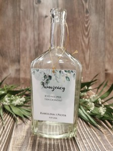zawieszki-etykiety-na-wodke-alkohol-weselny-butelk