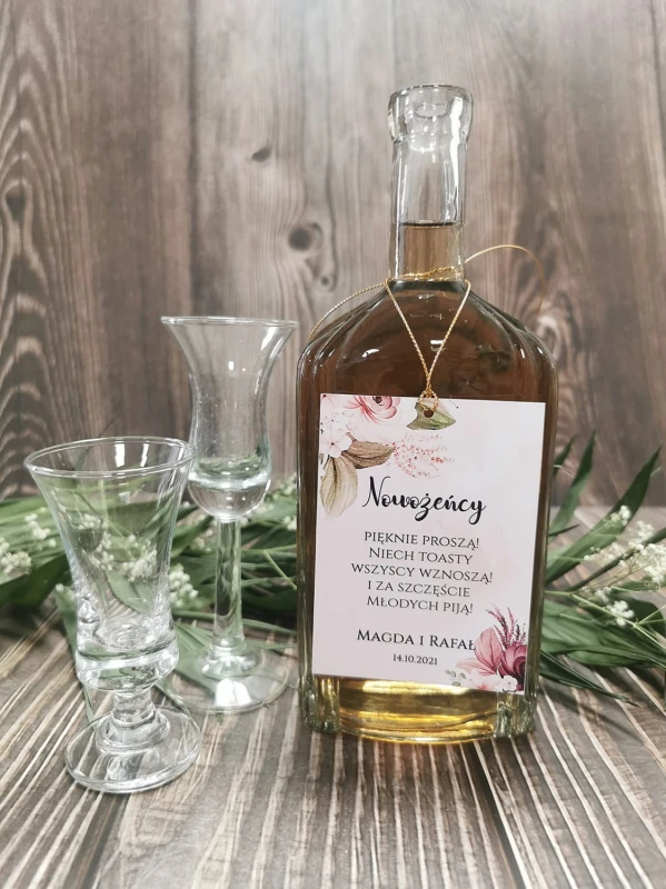 zawieszki-etykiety-na-wodke-alkohol-weselny-butelk