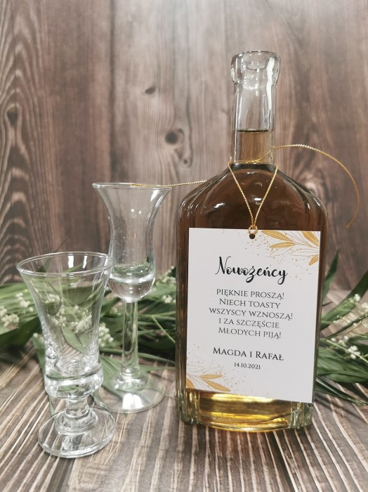 zawieszki-etykiety-na-wodke-alkohol-weselny-butelk