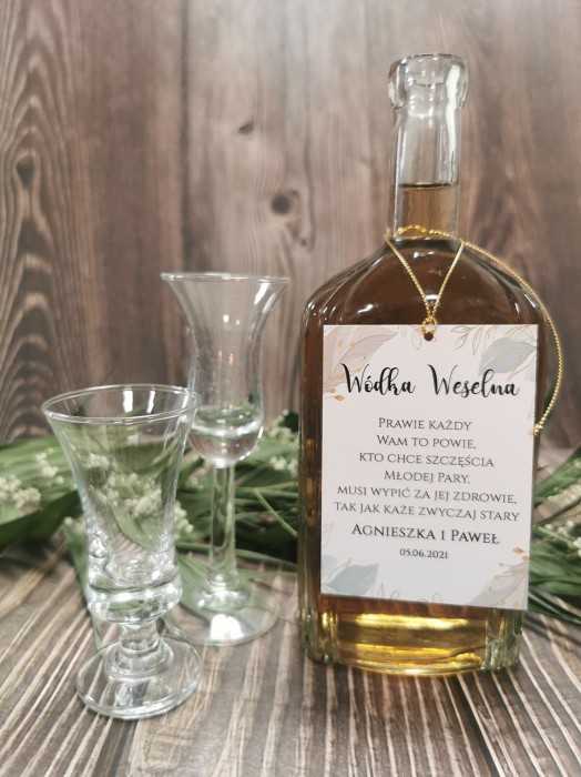 zawieszki-etykiety-na-wodke-alkohol-weselny-butelk