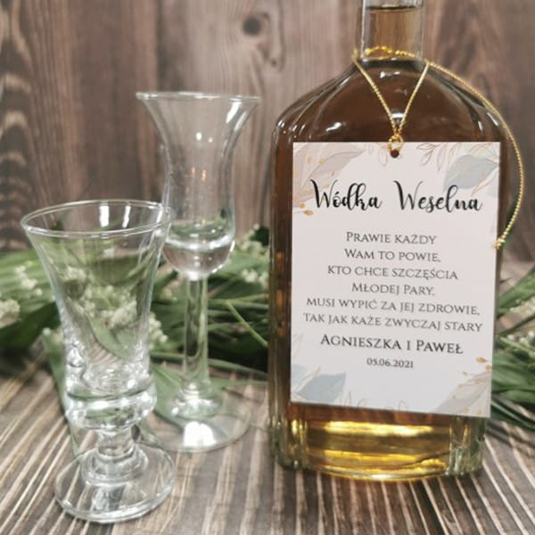 zawieszki-etykiety-na-wodke-alkohol-weselny-butelk