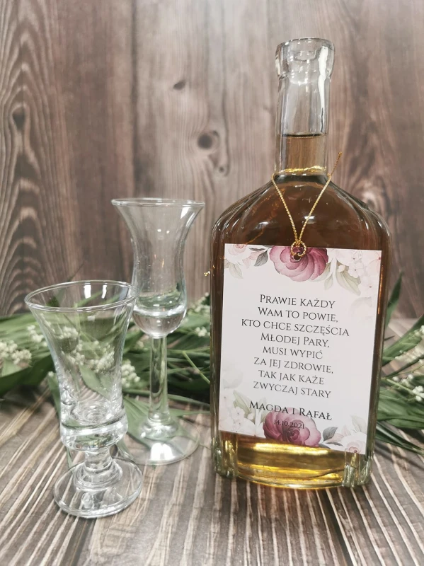 zawieszki-etykiety-na-wodke-alkohol-weselny-butelk