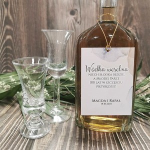 zawieszki-etykiety-na-wodke-alkohol-weselny-butelk
