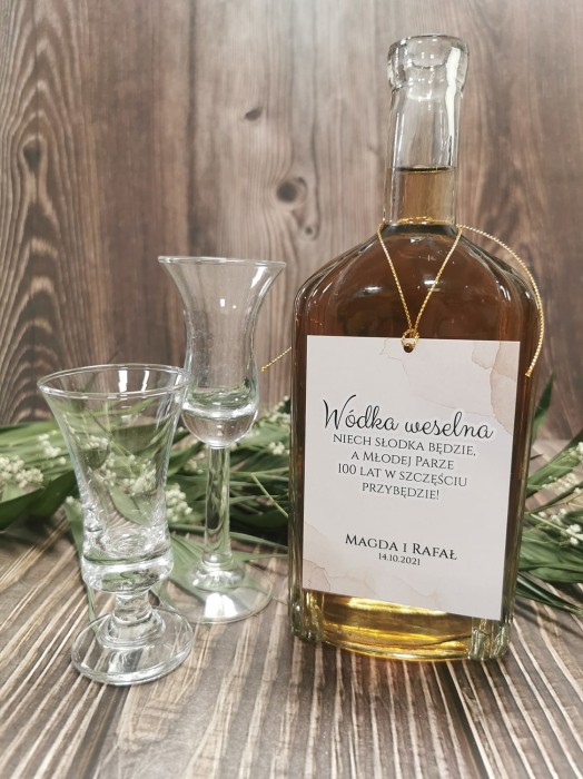 zawieszki-etykiety-na-wodke-alkohol-weselny-butelk