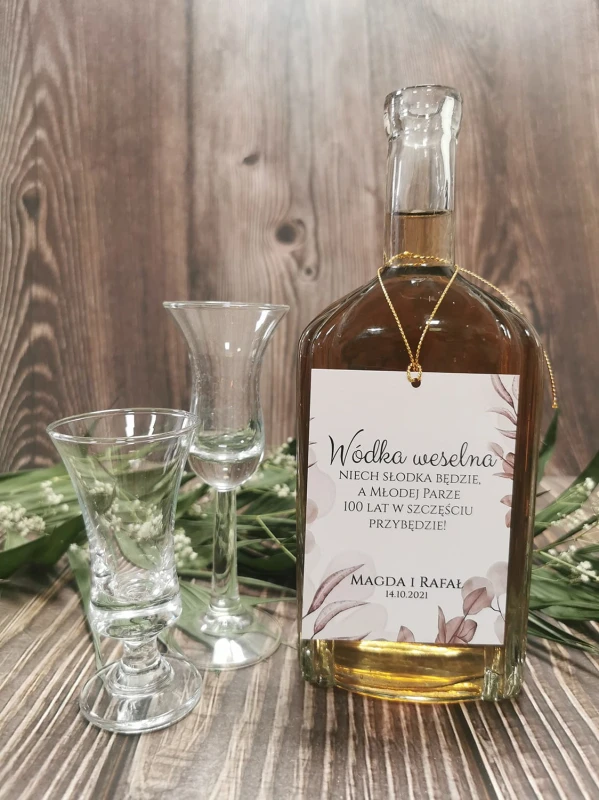 zawieszki-etykiety-na-wodke-alkohol-weselny-butelk