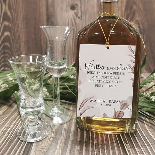 zawieszki-etykiety-na-wodke-alkohol-weselny-butelk