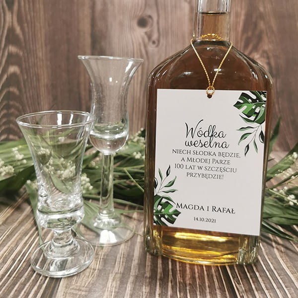 zawieszki-etykiety-na-wodke-alkohol-weselny-butelk