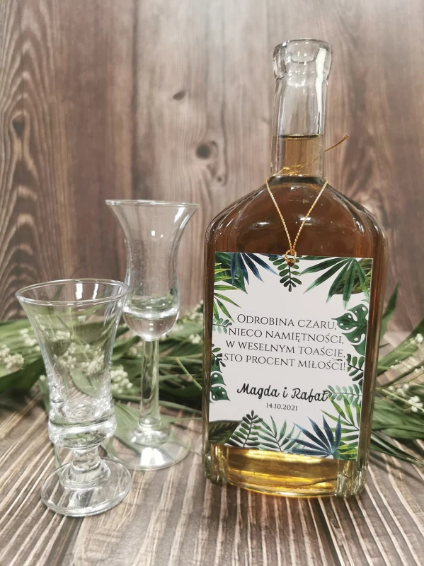 zawieszki-etykiety-na-wodke-alkohol-weselny-butelk