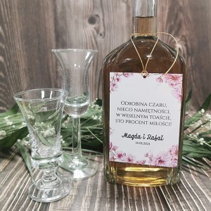 zawieszki-etykiety-na-wodke-alkohol-weselny-butelk