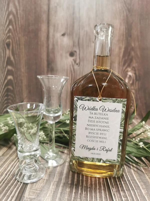 zawieszki-etykiety-na-wodke-alkohol-weselny-butelk