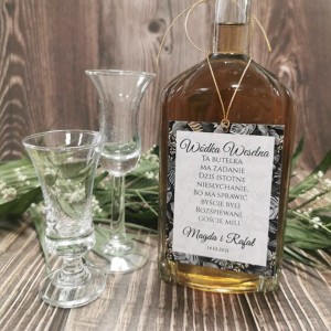 zawieszki-etykiety-na-wodke-alkohol-weselny-butelk