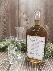 zawieszki-etykiety-na-wodke-alkohol-weselny-butelk