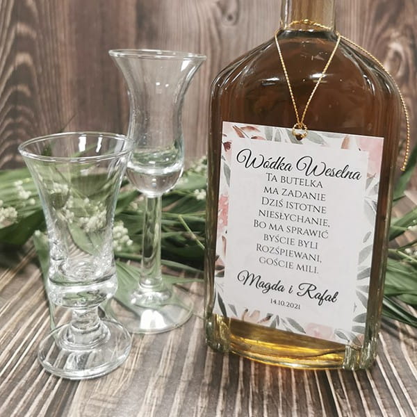 zawieszki-etykiety-na-wodke-alkohol-weselny-butelk