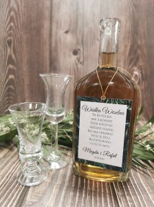 zawieszki-etykiety-na-wodke-alkohol-weselny-butelk