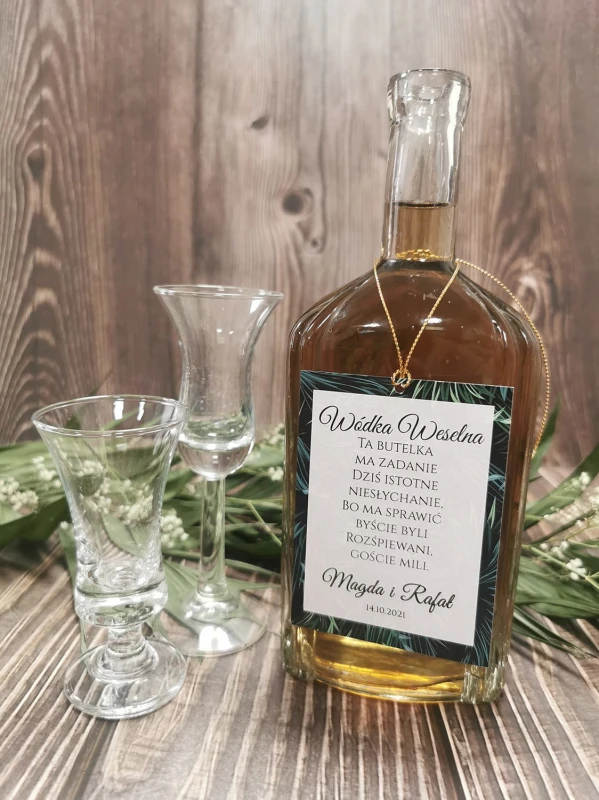 zawieszki-etykiety-na-wodke-alkohol-weselny-butelk