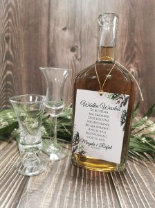 zawieszki-etykiety-na-wodke-alkohol-weselny-butelk
