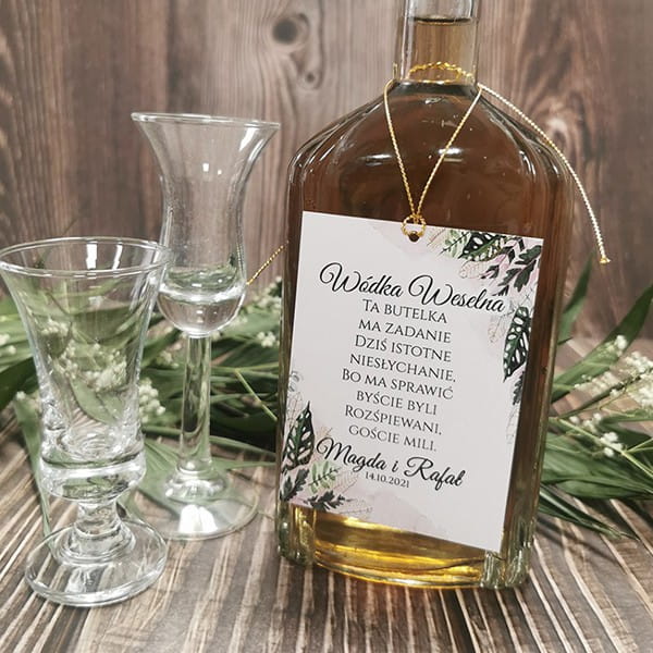 zawieszki-etykiety-na-wodke-alkohol-weselny-butelk
