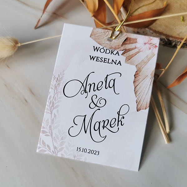 zawieszki-etykiety-na-wodke-alkohol-weselny-butelk