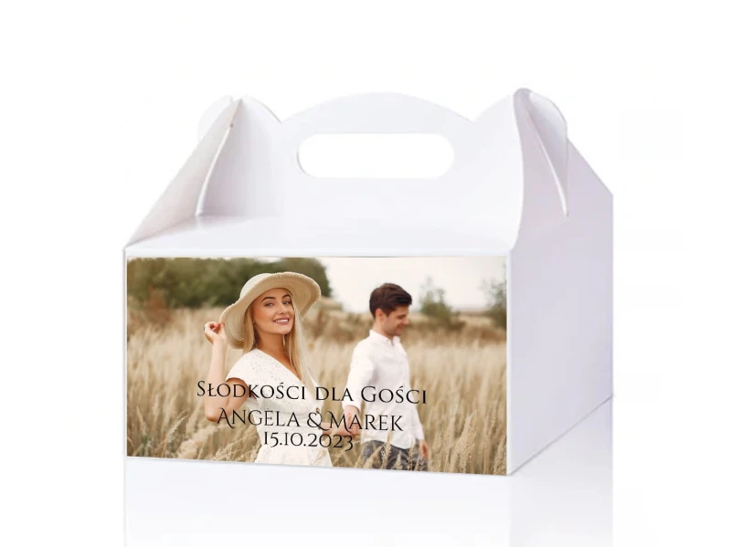 personalizowane-naklejki-na-pudeko-na-ciasto-cnak-