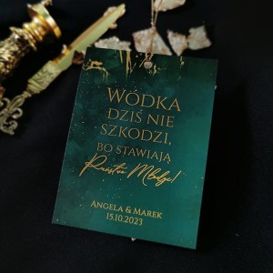 zawieszki-etykiety-na-wodke-alkohol-weselny-butelk