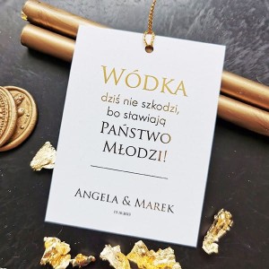 zawieszki-etykiety-na-wodke-alkohol-weselny-butelk