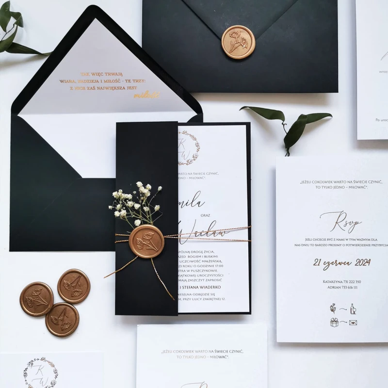 eleganckie-personalizowane-zocone-zaproszenia-slub